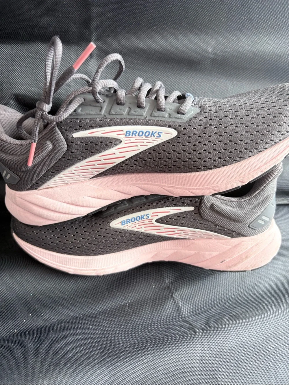 Brooks Women's Black and Pink Athletic Running Shoes